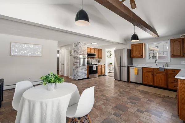 $450,000 | 6 Nathaniel Street, Worcester, MA 01604