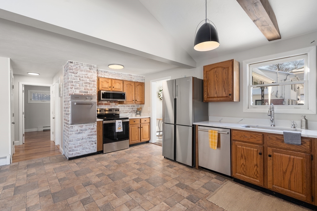 6 Nathaniel Street Worcester, MA 01604 - Photo 21 of 38