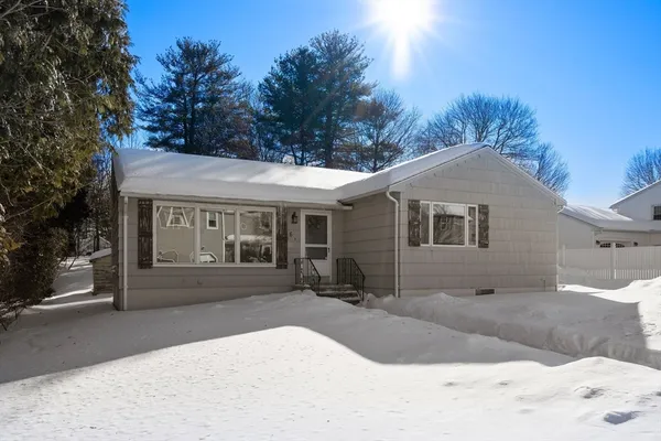 $450,000 | 6 Nathaniel Street, Worcester, MA 01604