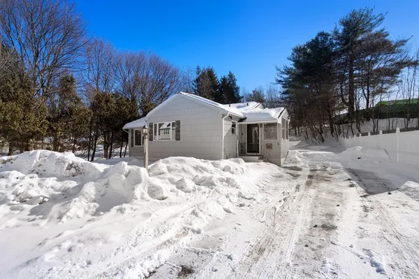 $450,000 | 6 Nathaniel Street, Worcester, MA 01604