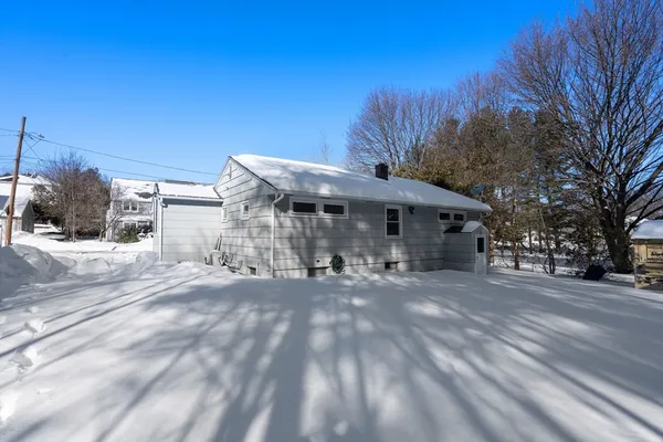 $450,000 | 6 Nathaniel Street, Worcester, MA 01604