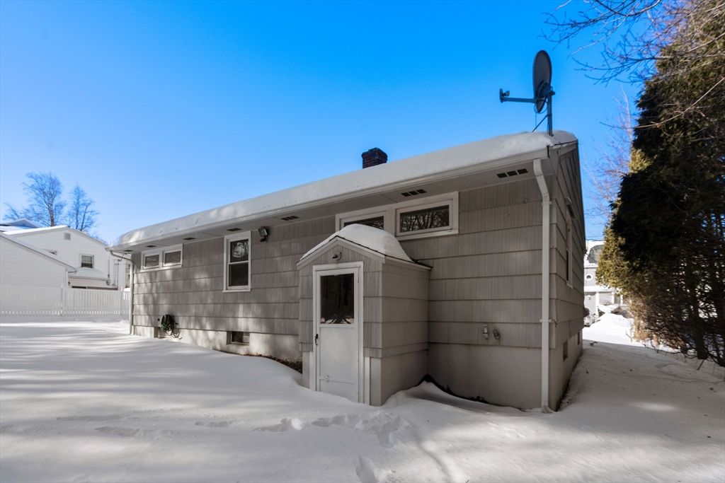 6 Nathaniel Street Worcester, MA 01604 - Photo 29 of 38