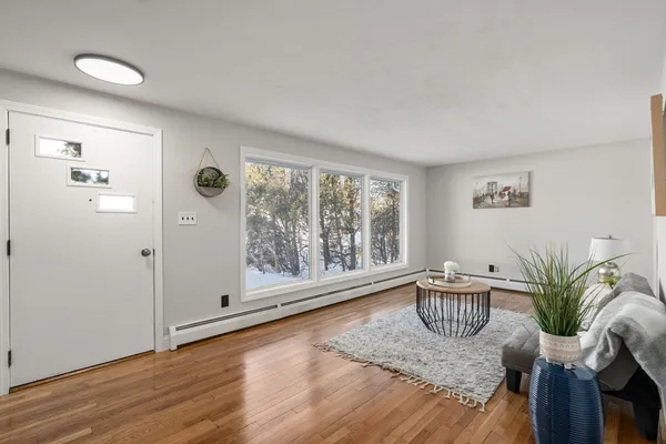 $450,000 | 6 Nathaniel Street, Worcester, MA 01604
