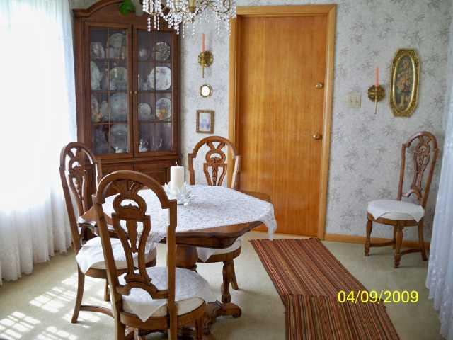 165 West Roberts Road Indianapolis, IN 46217 - Photo 4 of 10 Gallery Image 4