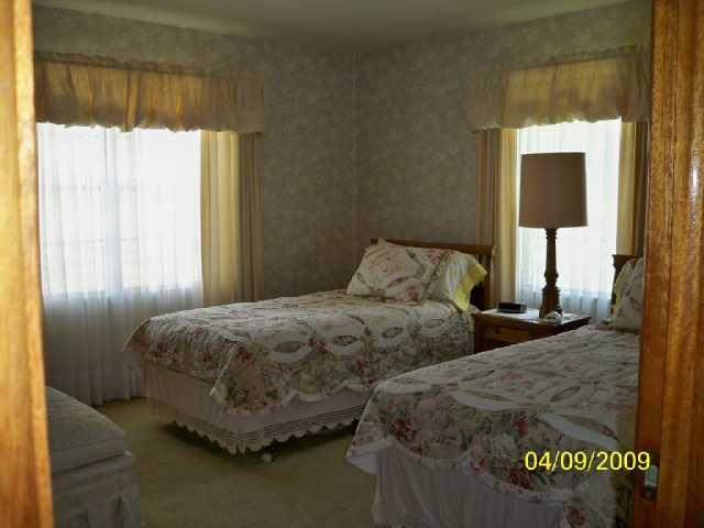 165 West Roberts Road Indianapolis, IN 46217 - Photo 6 of 10 Gallery Image 6