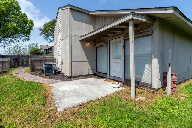 $235,000 | 1847 Fox Run Drive, Unit 1 & 2, Lake Charles, LA 70605
