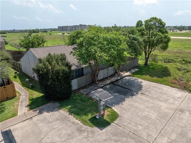 $235,000 | 1847 Fox Run Drive, Unit 1 & 2, Lake Charles, LA 70605