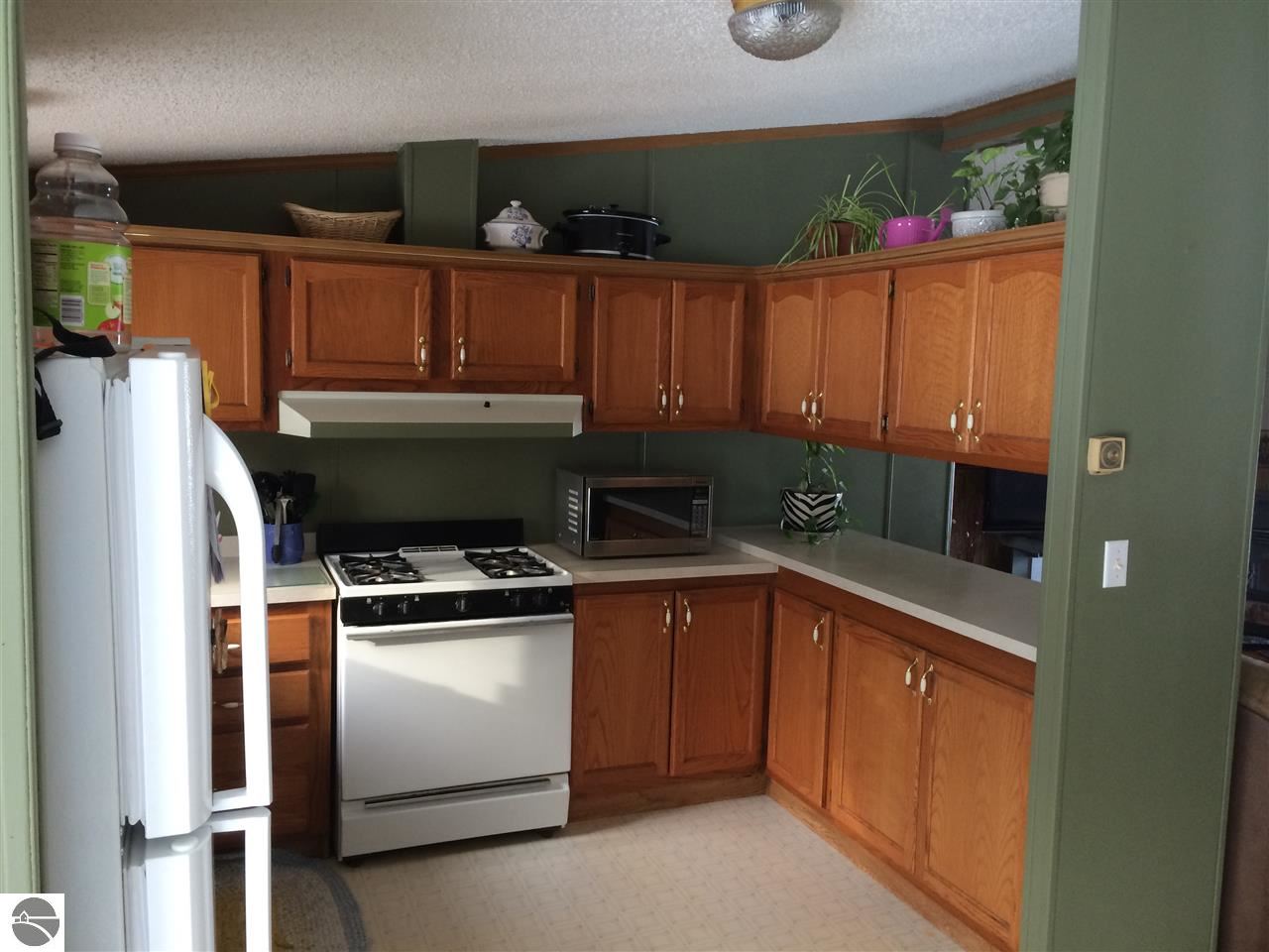 5005 Taylor Road Blanchard, MI 49310 - Photo 4 of 15 1780339-3.JPG