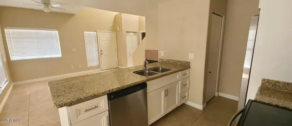 $1,700 | 500 North Gila Springs Boulevard, Unit 135, Chandler, AZ 85226