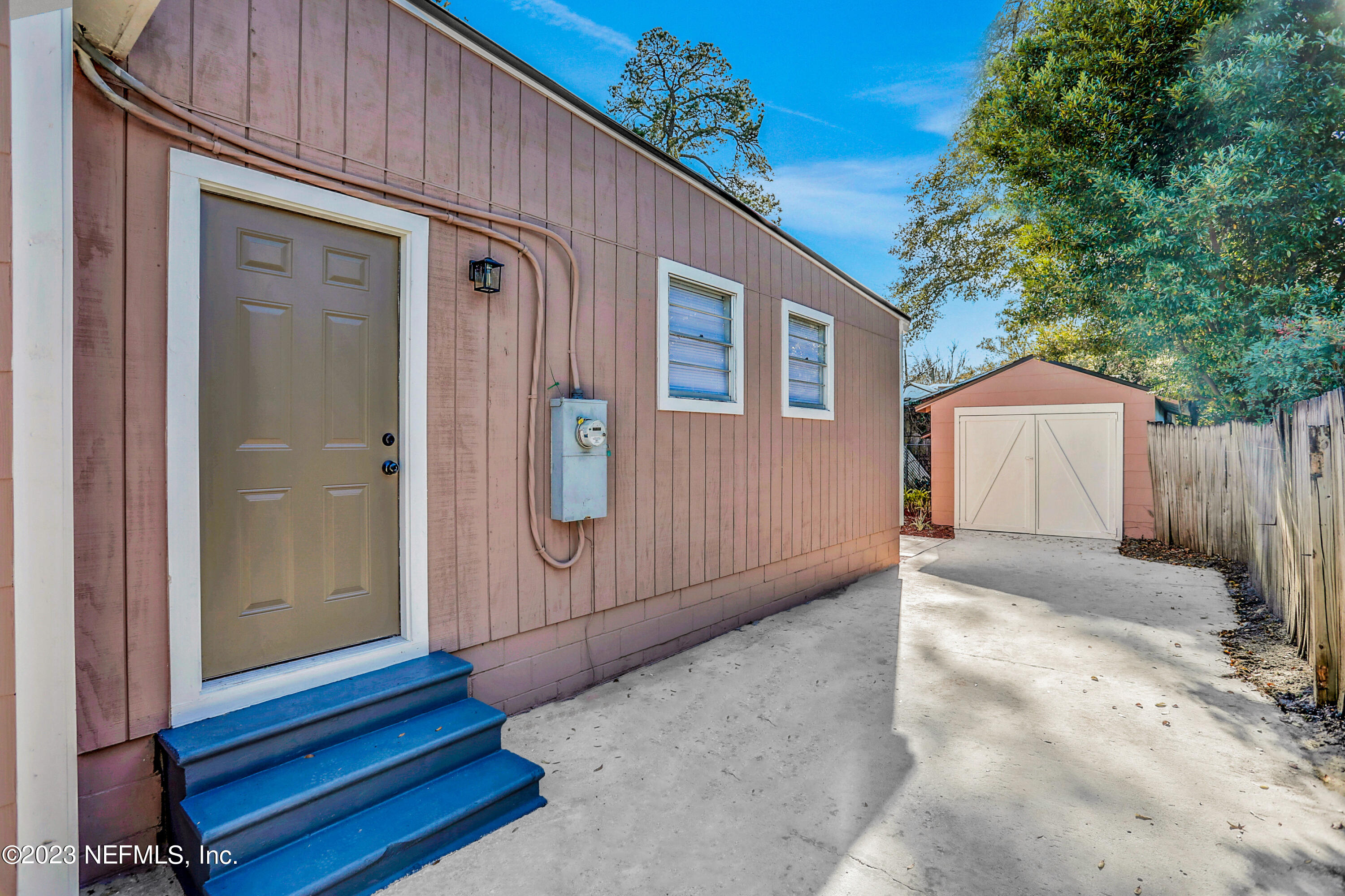 1532 Parrish Place Jacksonville, FL 32205 - Photo 29 of 32 Side Door