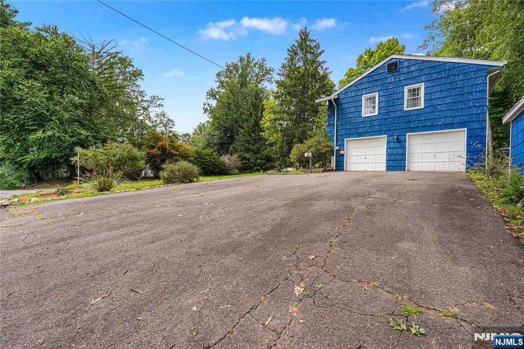 1 Gary Court Park Ridge, NJ 07656 - Photo 29 of 33 Gallery Image 29