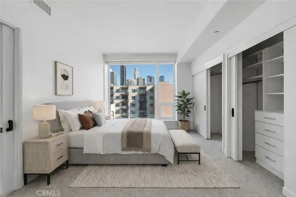 $3,200 | 1050 South Grand Avenue, Unit 708, Los Angeles, CA 90015