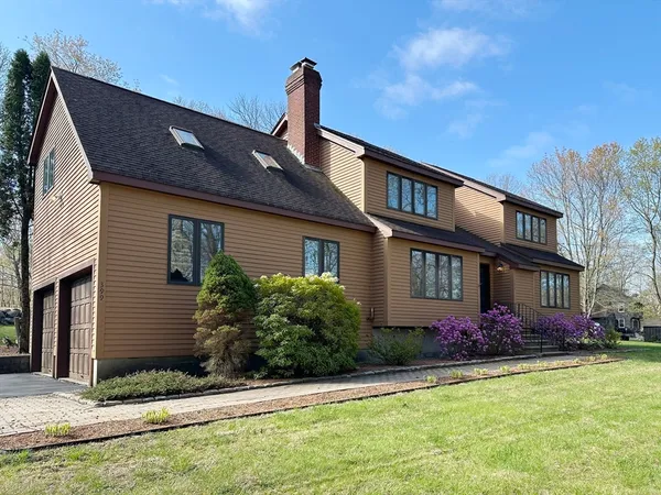 $725,000 | 399 Central Turnpike, Sutton, MA 01590