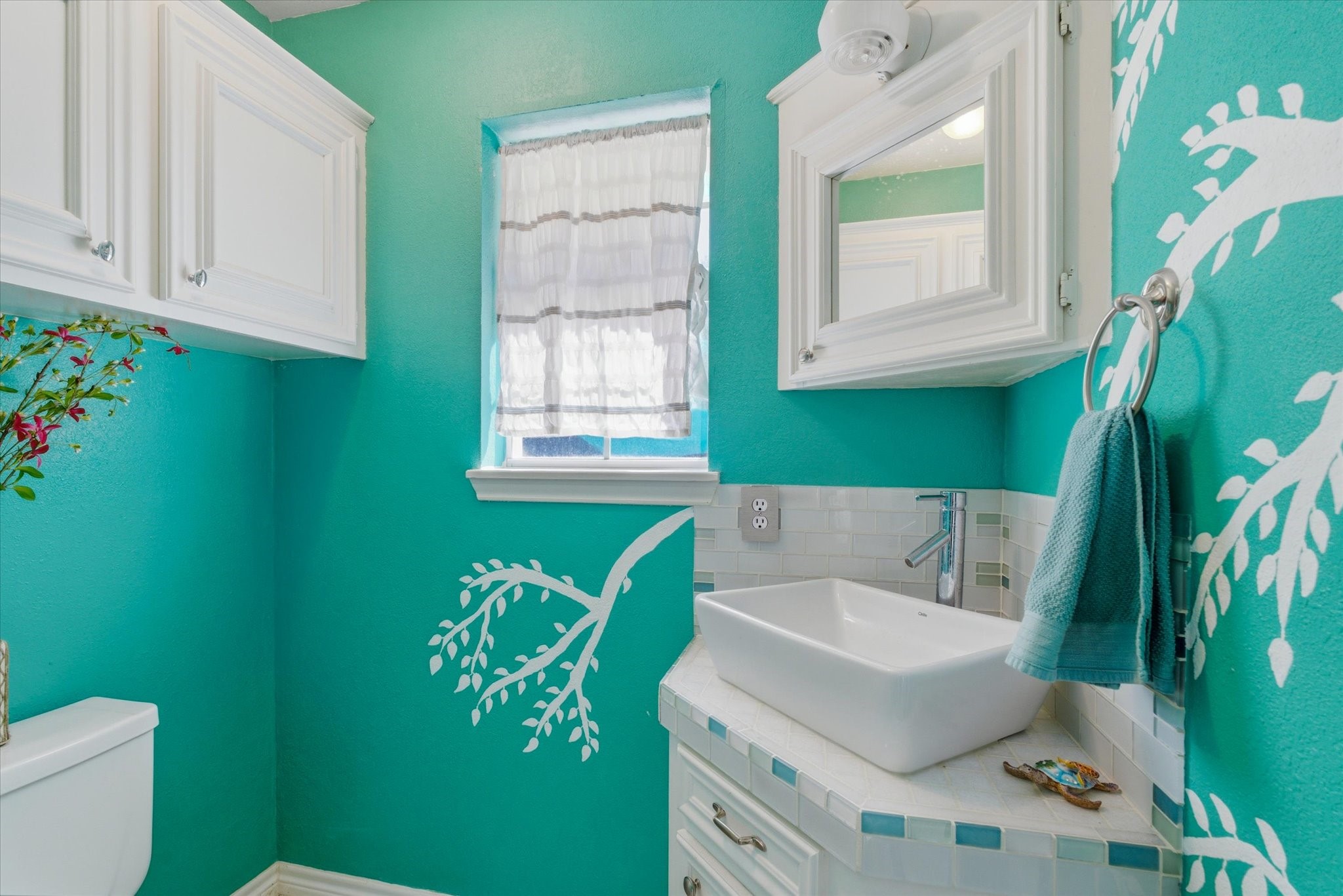 205 Don Q Baytown, TX 77523 - Photo 14 of 27 a bathroom with a sink toilet and tub