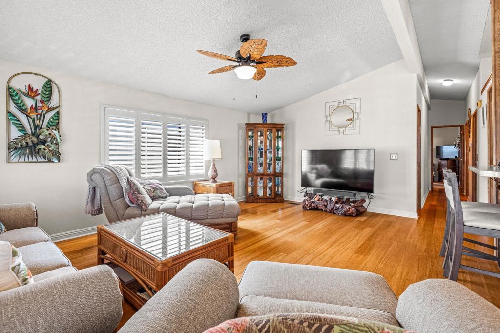 212 Mockingbird Lane Oceanside, CA 92057 - Photo 3 of 21