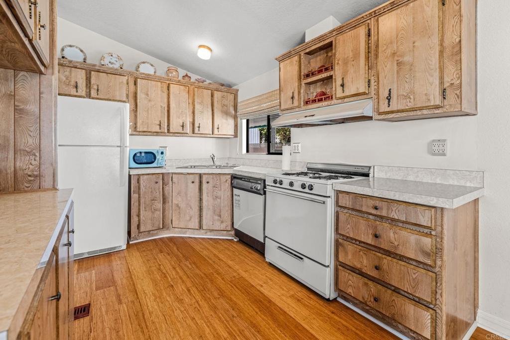 212 Mockingbird Lane Oceanside, CA 92057 - Photo 7 of 21