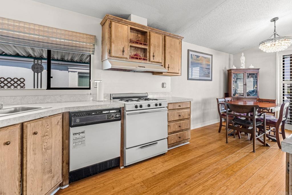 212 Mockingbird Lane Oceanside, CA 92057 - Photo 10 of 21