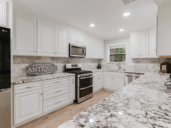 $399,900 | 3438 Princeton Drive, Irving, TX 75062