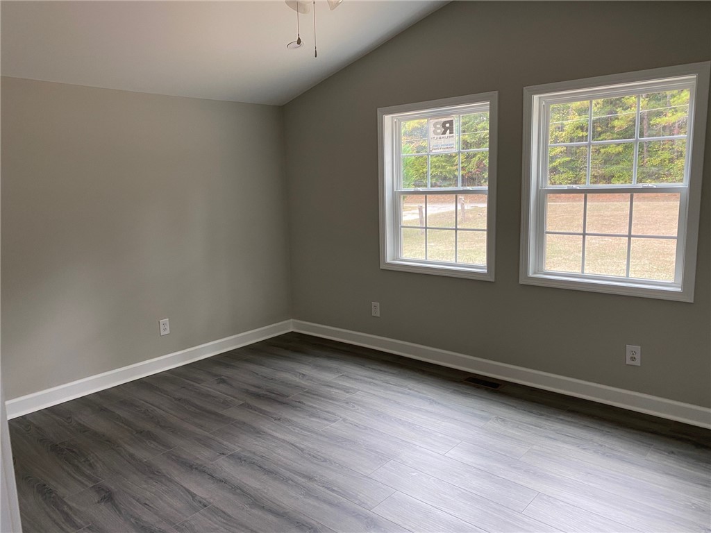 911 Burnett Road Greenwood, SC 29646 - Photo 7 of 16 Gallery Image 7