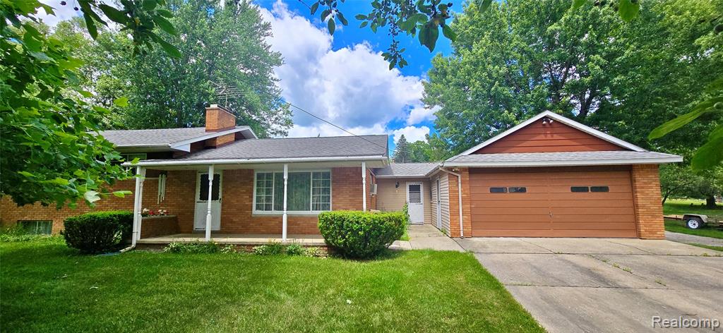 11141 Spencer Road Brighton, MI 48114 - Photo 8 of 46