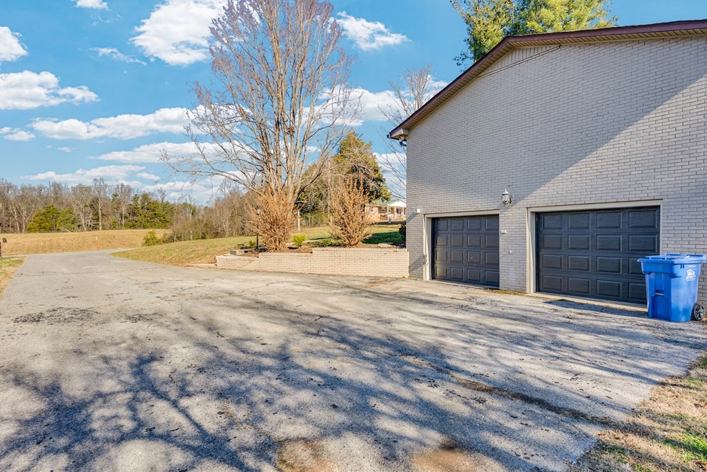 1868 Herbert Garrett Road Cookeville, TN 38506 - Photo 35 of 47 a view of backyard of house