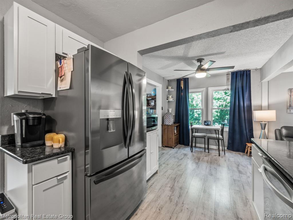 43419 Applewood Road Canton, MI 48188 - Photo 10 of 25 Gallery Image 10
