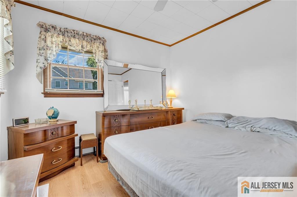 11 Richmond Road Edison, NJ 08817 - Photo 10 of 28 Gallery Image 10