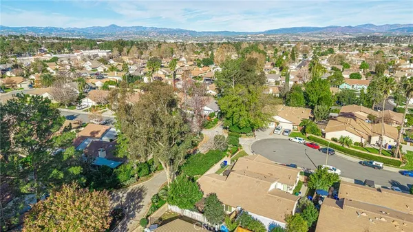 $669,000 | 23540 Lampara Drive, Valencia, CA 91355