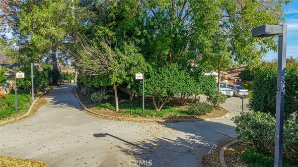 $669,000 | 23540 Lampara Drive, Valencia, CA 91355