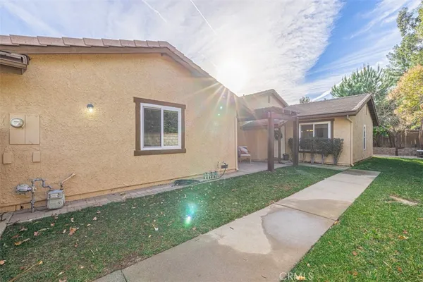 $669,000 | 23540 Lampara Drive, Valencia, CA 91355