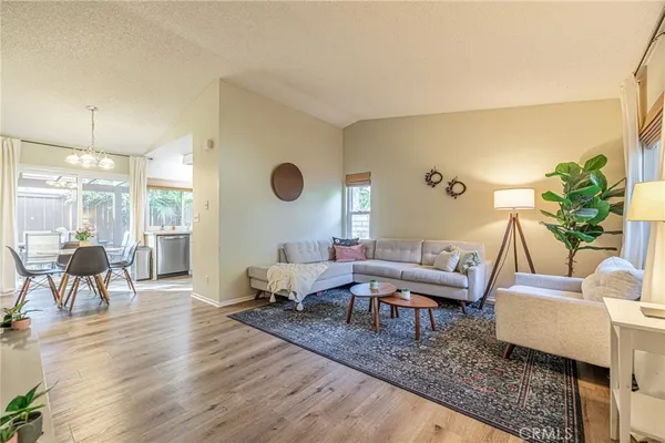 $669,000 | 23540 Lampara Drive, Valencia, CA 91355