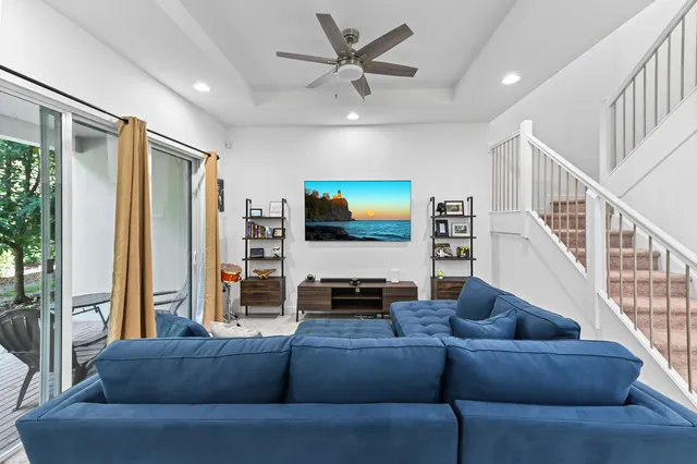 $529,000 | 1710 Pioneer Way, Royal Palm Beach, FL 33411