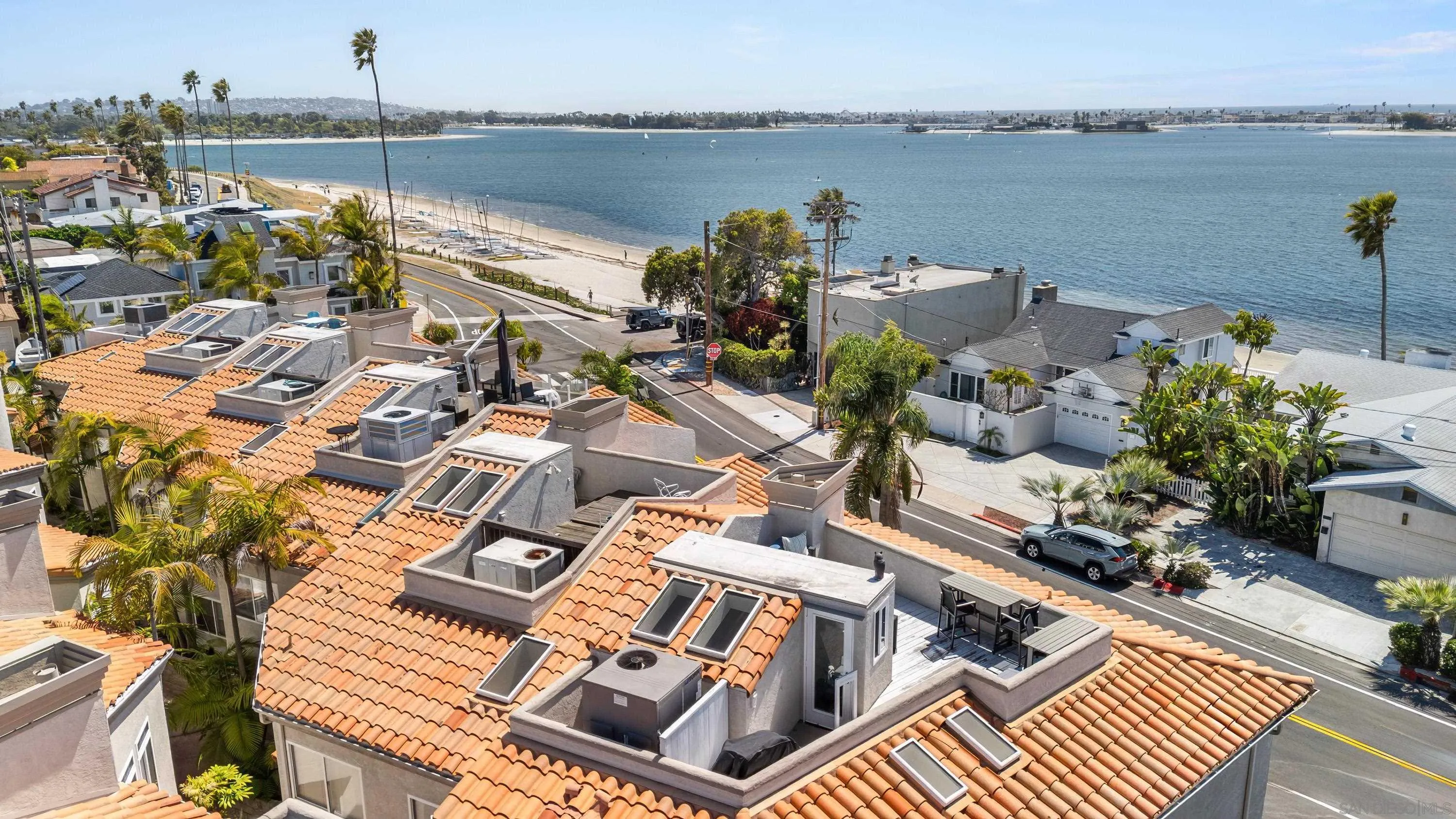 3701 Riviera Drive, Unit 11 Pacific Beach, CA 92109 - Photo 2 of 32