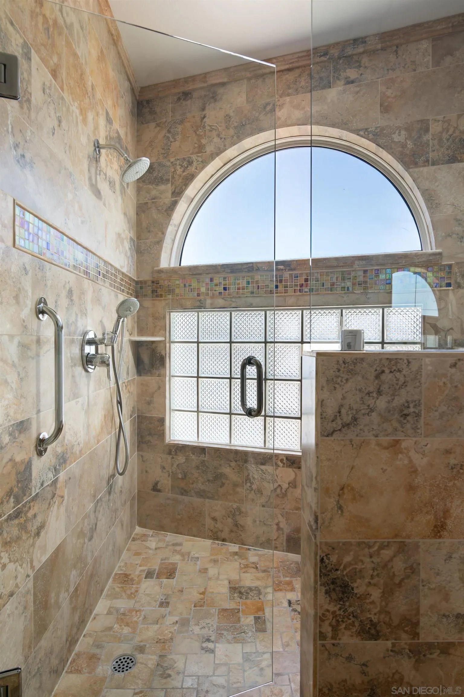 3701 Riviera Drive, Unit 11 Pacific Beach, CA 92109 - Photo 21 of 32