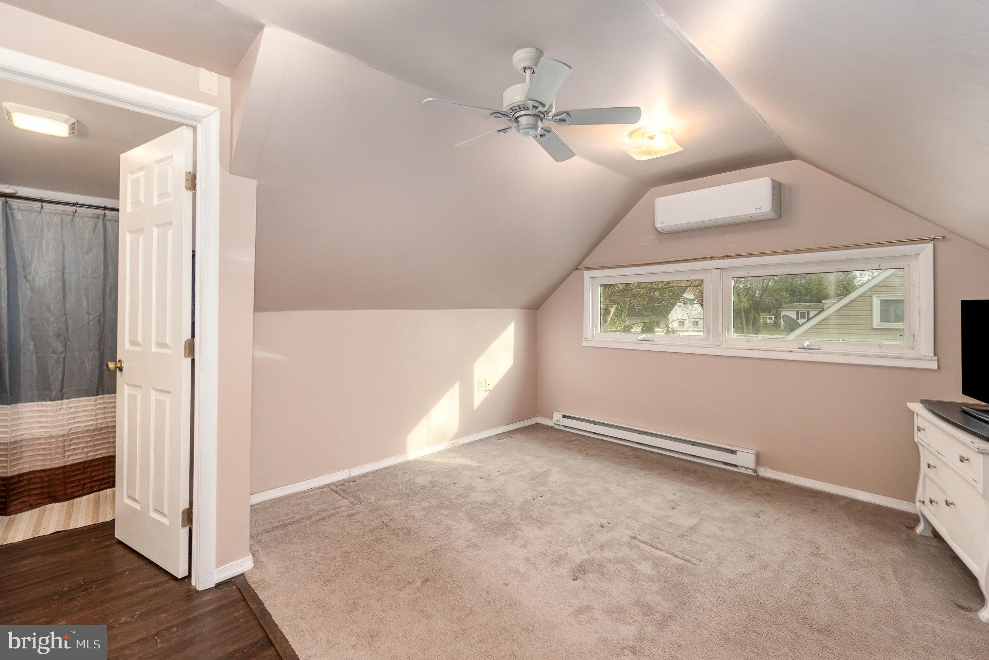 1509 Wogan Road York, PA 17404 - Photo 19 of 30 2nd floor bedroom with full bathroom