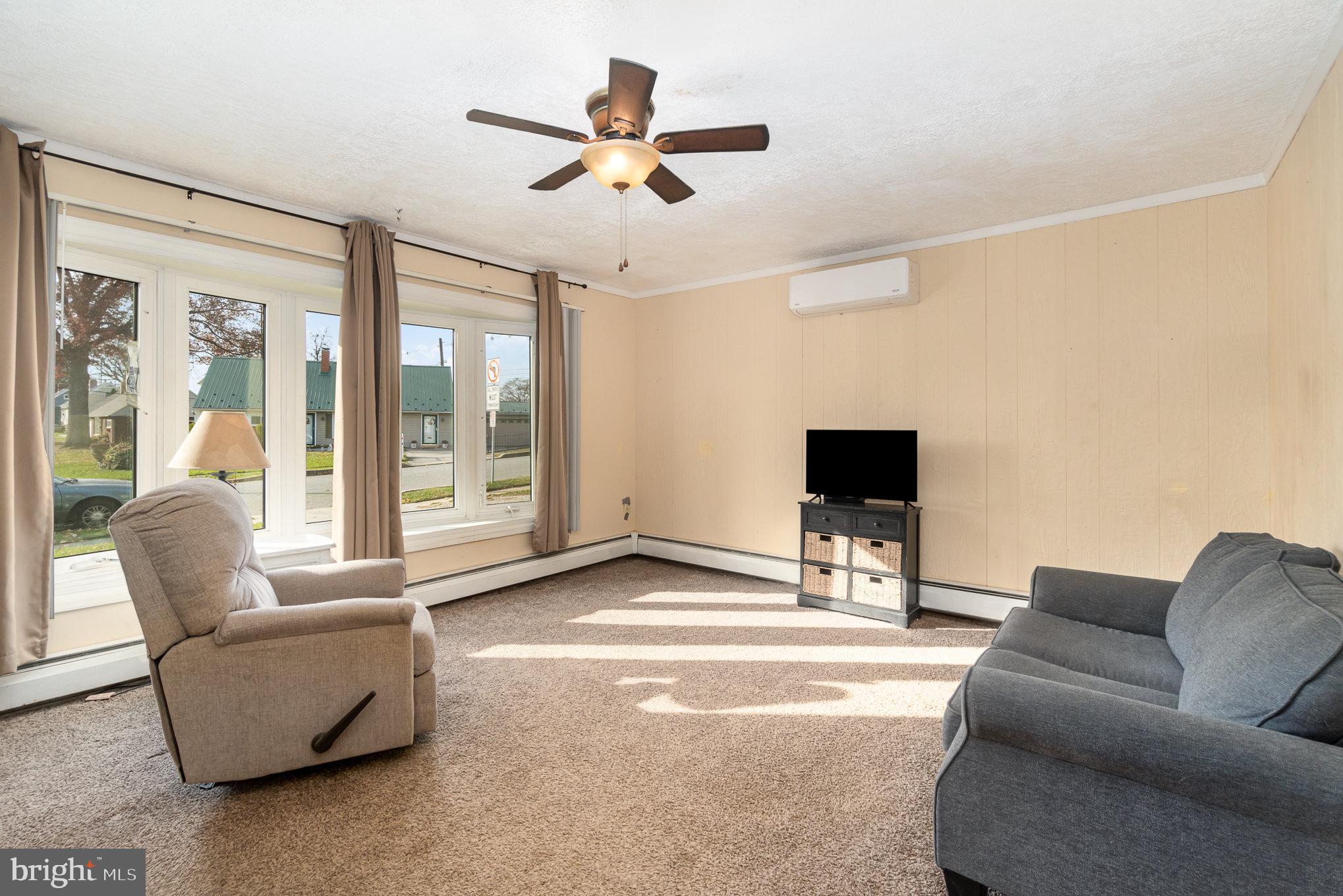 1509 Wogan Road York, PA 17404 - Photo 5 of 30 living room