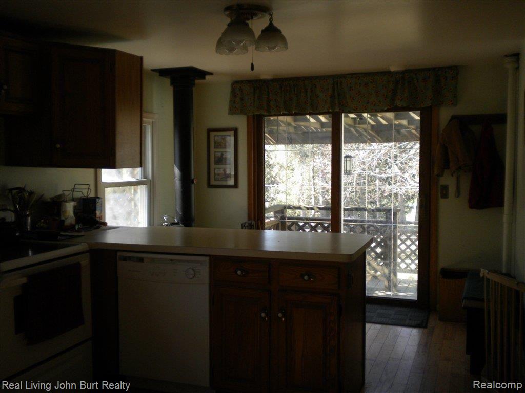 4046 Thornville Road Metamora, MI 48455 - Photo 14 of 24 Hardwood Floors