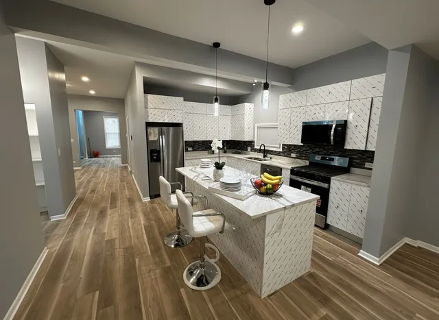 $399,900 | 62 West 113th Street, Chicago, IL 60628