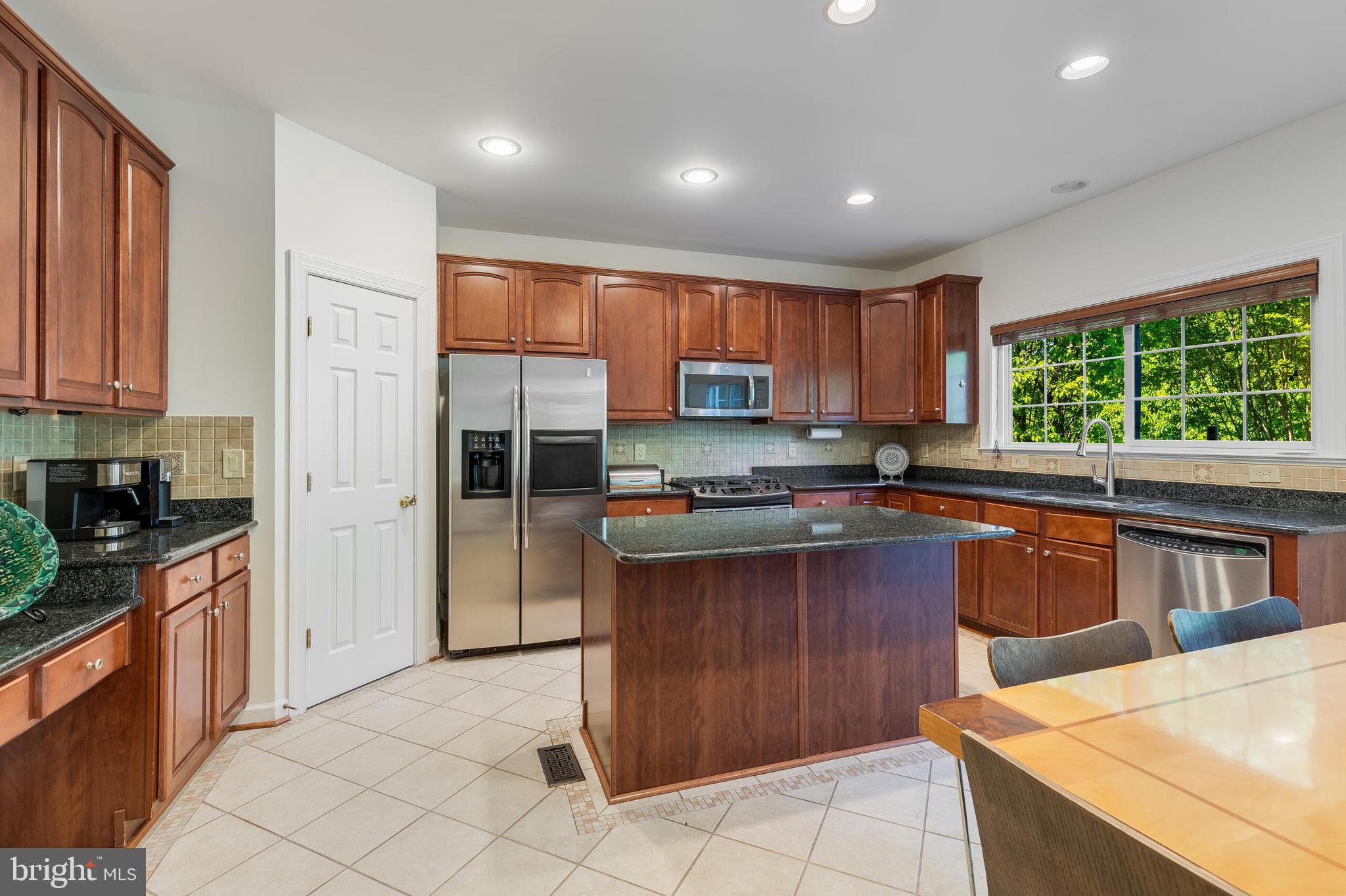 21648 Trask Place Ashburn, VA 20147 - Photo 11 of 61