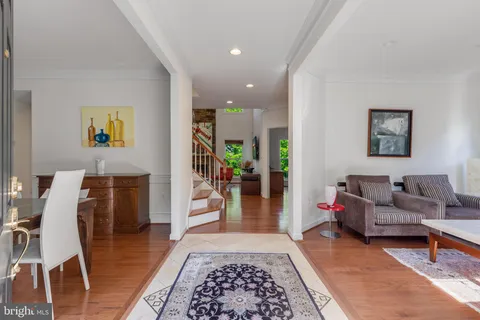 $1,049,000 | 21648 Trask Place, Ashburn, VA 20147
