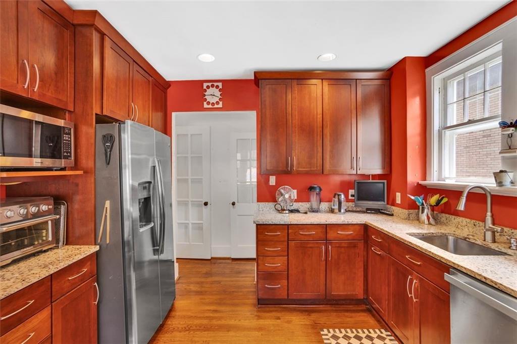 7543 Rosemary Road Pittsburgh, PA 15221 - Photo 14 of 39