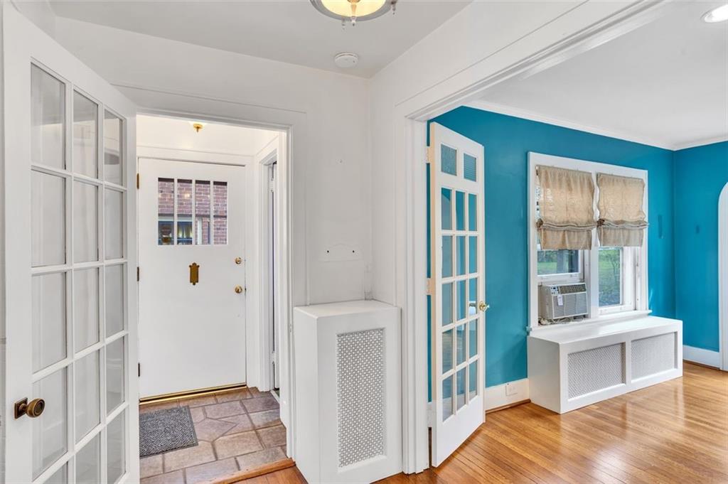 7543 Rosemary Road Pittsburgh, PA 15221 - Photo 3 of 39