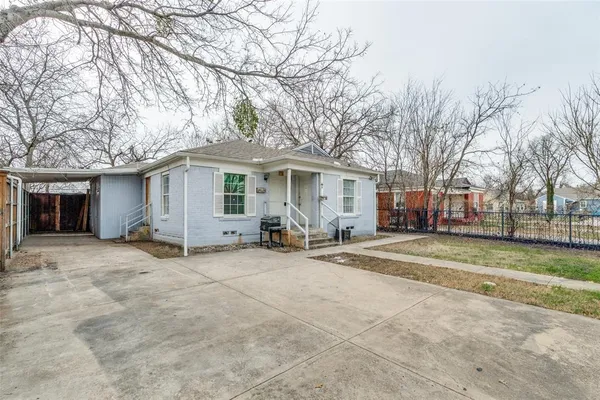 $1,400 | 7911 Wanebe Drive, Dallas, TX 75235
