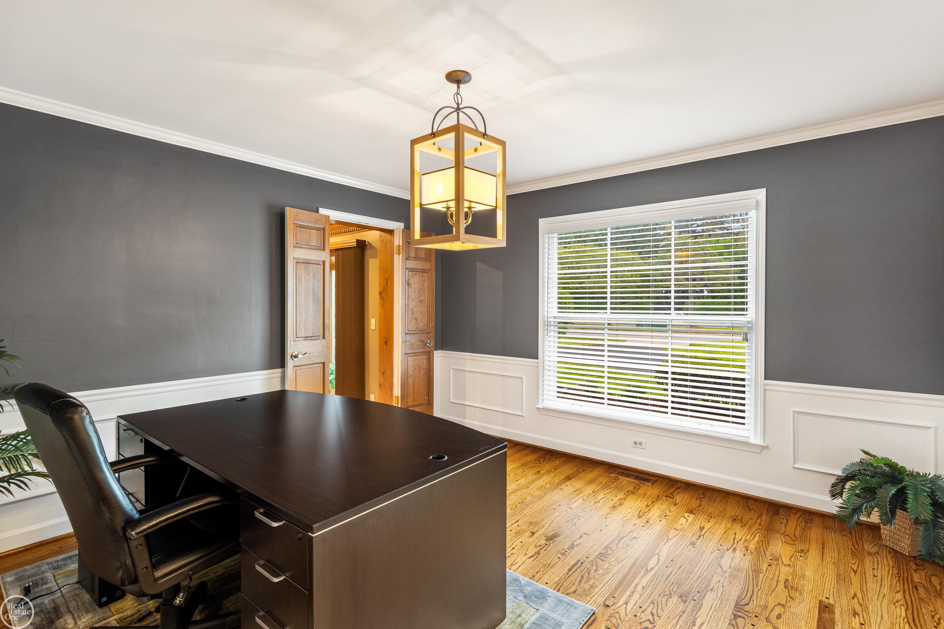 869 Lake Shore Road Grosse Pointe, MI 48236 - Photo 8 of 49 50123696-7.JPG