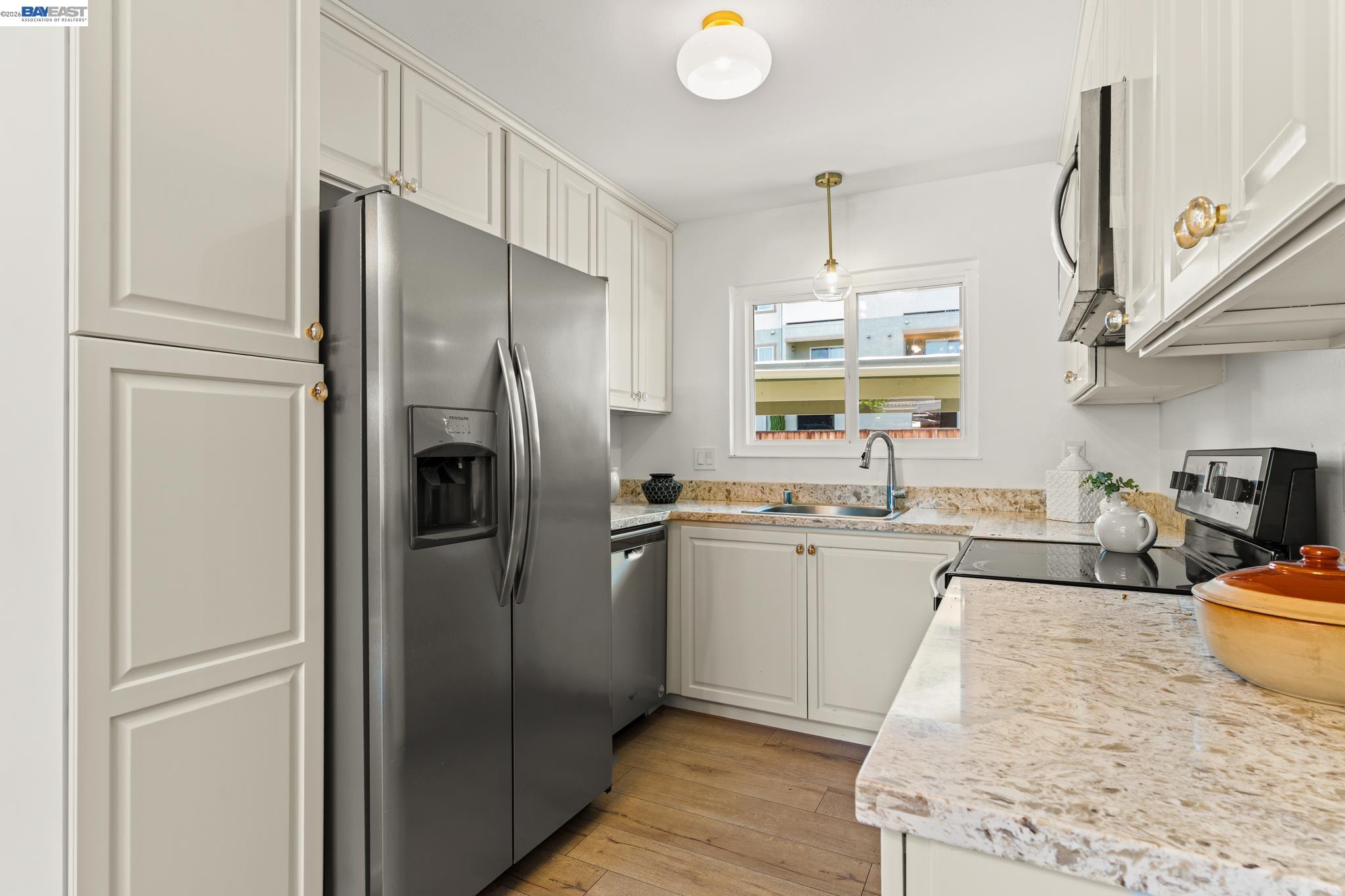21065 Baker Road Castro Valley, CA 94546 - Photo 7 of 29