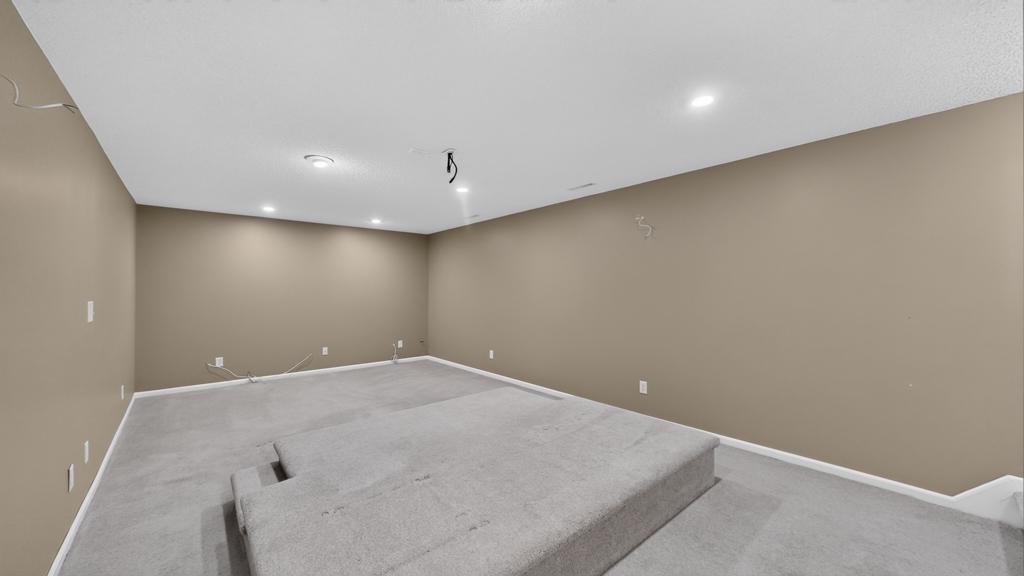 5806 48 Avenue Northwest Rochester, MN 55901 - Photo 35 of 48