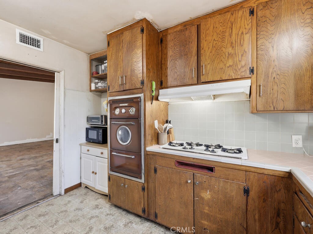 14839 Figueras Road La Mirada, CA 90638 - Photo 18 of 49