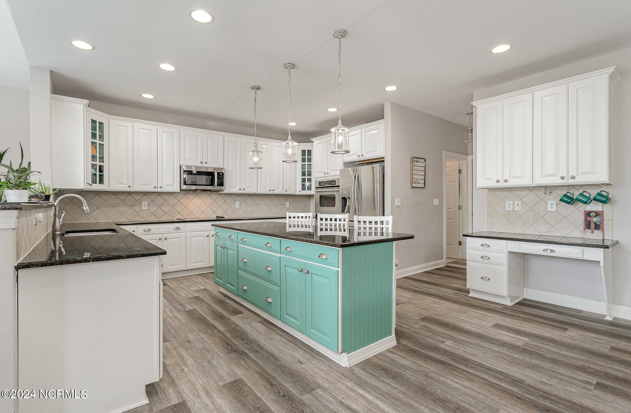 2620 Peachleaf Street Raleigh, NC 27614 - Photo 5 of 65 Kitchen