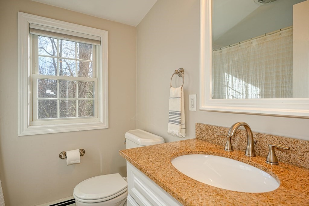 139 Northgate Road Northborough, MA 01532 - Photo 10 of 29 Gallery Image 10