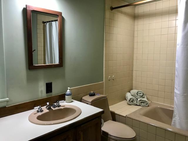 127 Paul Bunyan Road Corea, ME 04624 - Photo 24 of 46 First-floor full bath.